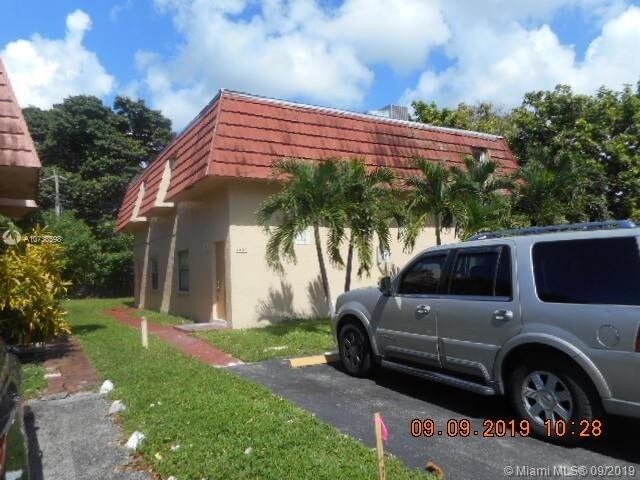 1651 SW 40th Terrace-Unit -# 1 in Fort Lauderdale, FL - Building Photo