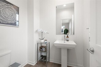 146 Fable in Irvine, CA - Building Photo - Building Photo