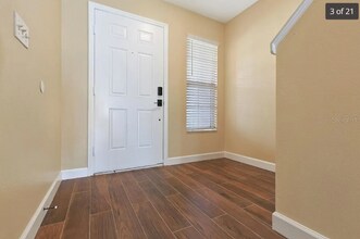 553 Cresting Oak Cir in Orlando, FL - Building Photo - Building Photo