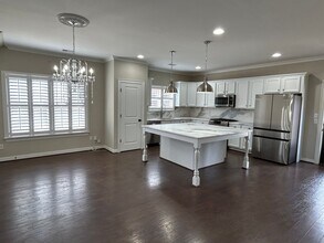 1485 Oxford Manor Ct in Birmingham, AL - Building Photo - Building Photo