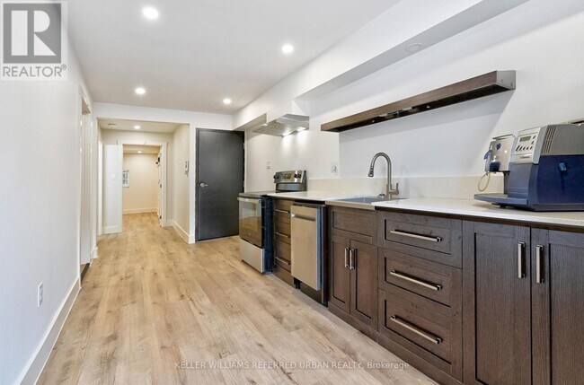 28 Silverthorn Ave in Toronto, ON - Building Photo - Building Photo