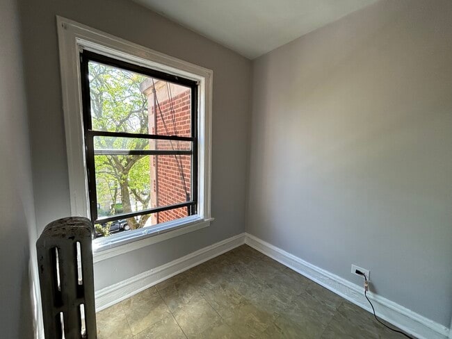 6948 N Ashland Ave in Chicago, IL - Building Photo - Building Photo