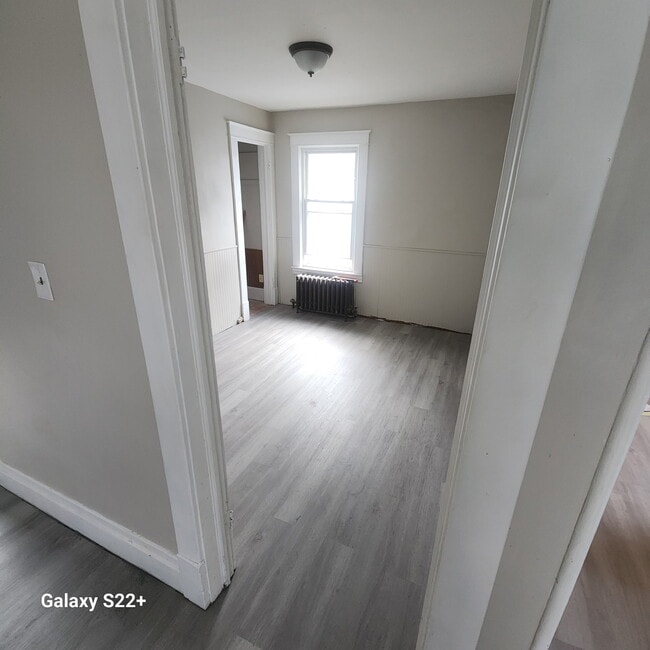 724 Augustus Pl in Niagara Falls, NY - Building Photo - Building Photo