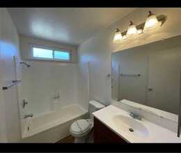7401 Blackthorne Way in Citrus Heights, CA - Building Photo - Building Photo