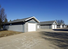 2842 S Meadowbrook Ave in Springfield, MO - Building Photo