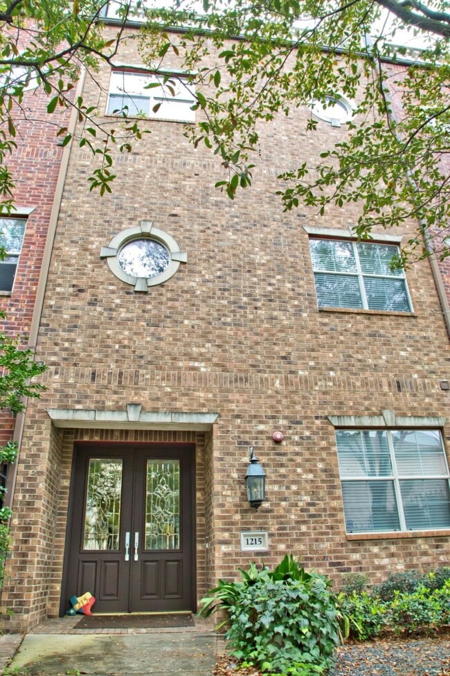 property at 1215 Rosedale St