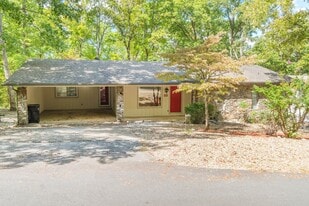 55 Sierra Dr in Hot Springs, AR - Building Photo