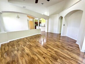 10864 Cory Lake Dr in Tampa, FL - Building Photo - Building Photo