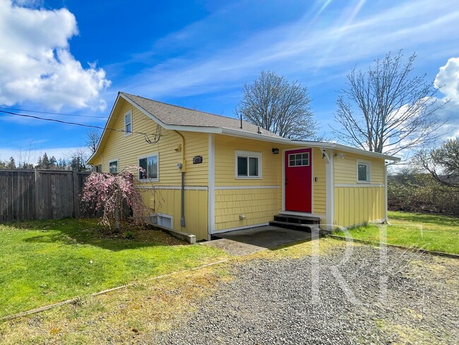 435 NW Liberty Rd in Poulsbo, WA - Building Photo - Building Photo