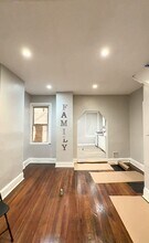 719 N Dekalb St in Philadelphia, PA - Building Photo - Building Photo