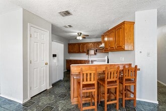 201 Edward Dr in Del Rio, TX - Foto de edificio - Building Photo