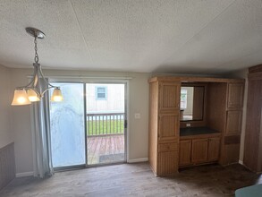 200 Raider Ln in Lumberton, TX - Building Photo - Building Photo