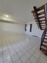 355 E 33rd St in Hialeah, FL - Building Photo - Building Photo
