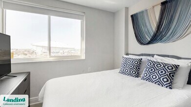 305 Dr. M.L.K. Jr St S, Unit 839 in St. Petersburg, FL - Foto de edificio - Building Photo