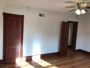 141 W Broad St, Unit Apt 3 in Shillington, PA - Building Photo - Building Photo