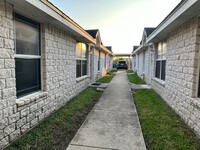 2109 N Erica St, Unit 1 in Pharr, TX - Building Photo - Building Photo