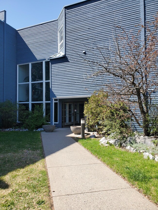 property at 3033-3003033 Ospika Blvd S