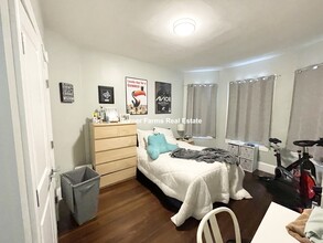 147 Boston St, Unit 1 in Boston, MA - Building Photo - Building Photo