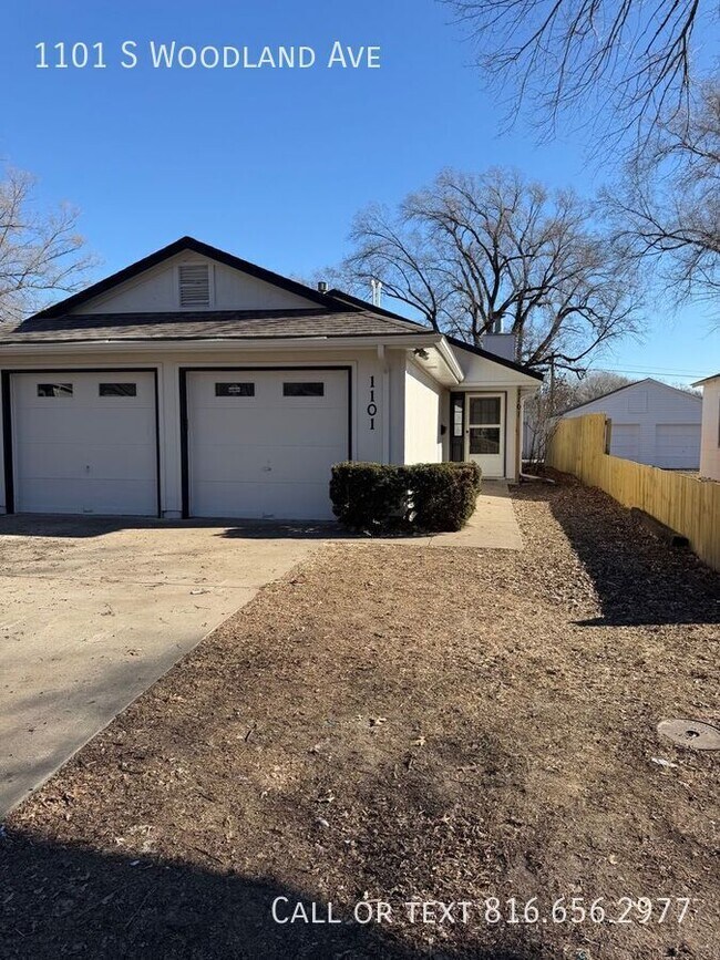 1101 S Woodland Ave in Independence, MO - Building Photo - Building Photo
