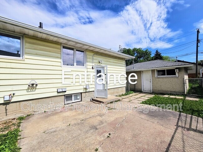 property at 13419-13124 124 Ave NW