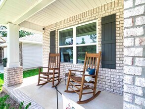 10505 Queens Gate Cir in Pensacola, FL - Building Photo - Building Photo
