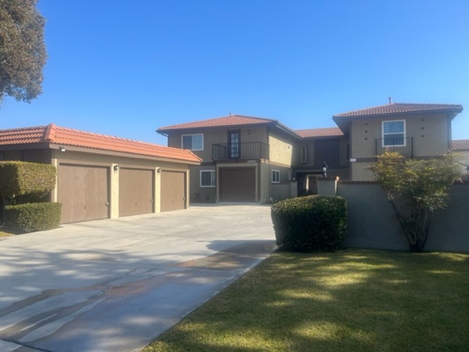 12742 Adelle St in Garden Grove, CA - Building Photo