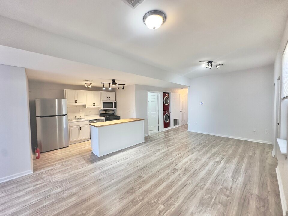 197 Van Horne St in Jersey City, NJ - Building Photo