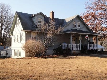 300 Fitchville Rd in Bozrah, CT - Foto de edificio