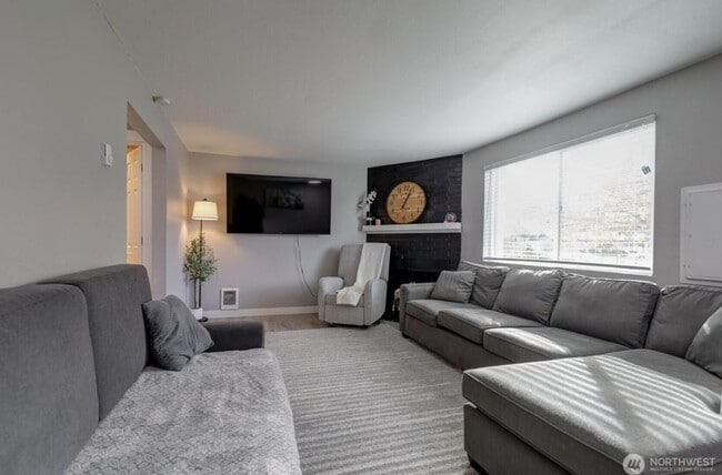 10617-10617 10th Ave Ct S in Tacoma, WA - Building Photo - Building Photo