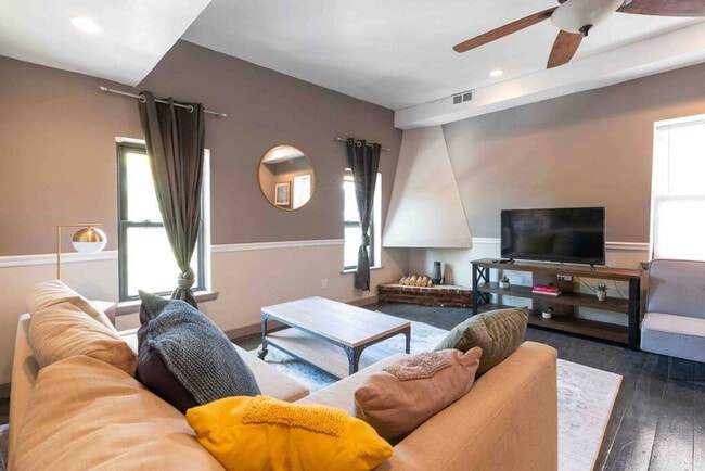 1136 Rodman St in Philadelphia, PA - Building Photo - Building Photo