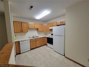 855 Highview Dr in New Richmond, WI - Building Photo - Building Photo