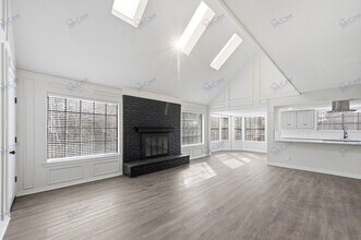 5028 Groom Ln in Dallas, TX - Building Photo - Building Photo