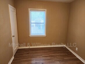 3032 2nd St Cir in Jacksonville, FL - Building Photo - Building Photo