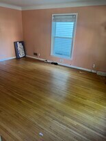 2315 Harriet Ave, Unit Lower Level Duplex Unit in Minneapolis, MN - Building Photo