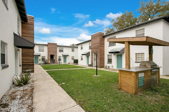 The Rosewood Apartments | 1 & 2 Bedroom Ap