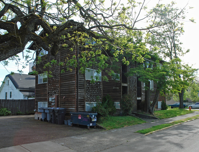 1005 SW Washington Ave in Corvallis, OR - Building Photo - Building Photo