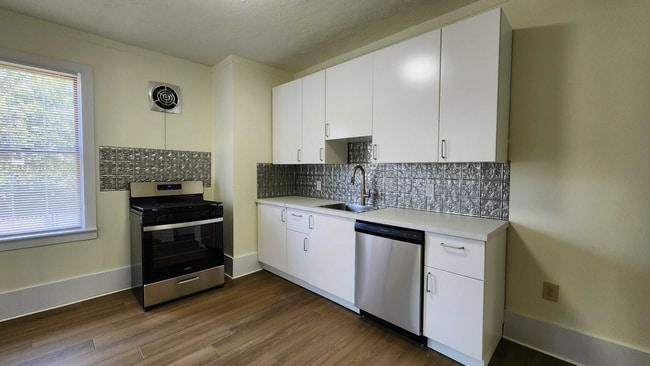 property at 121 Bausman St