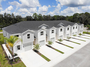 GroveParc Rental Homes in Wesley Chapel, FL - Building Photo - Building Photo