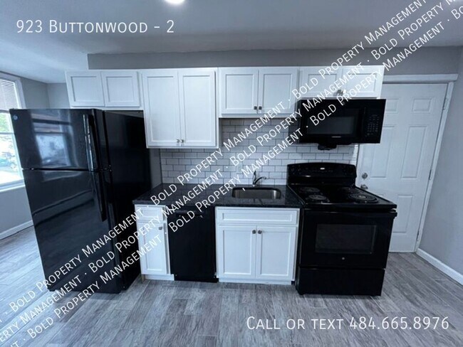 923 Buttonwood St in Reading, PA - Building Photo - Building Photo