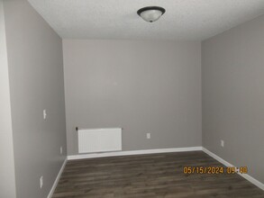 2101 S Calhoun St, Unit Apt 102 in Fort Wayne, IN - Building Photo - Building Photo