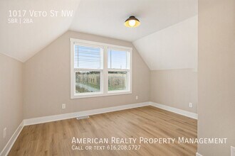 1017 Veto St NW in Grand Rapids, MI - Building Photo - Building Photo