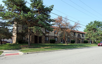 Summer Hill Apartments in Hilliard, OH - Building Photo