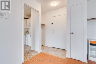 9 Princess St in Orangeville, ON - Building Photo - Building Photo