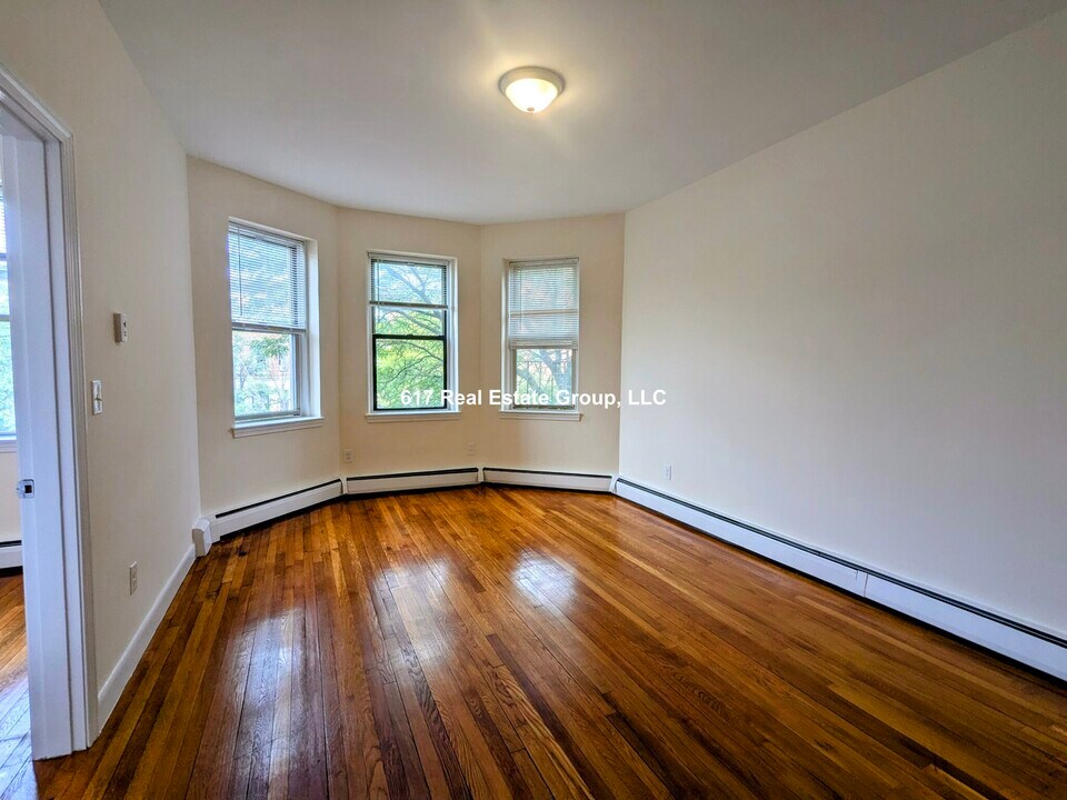 64 Brighton Ave in Boston, MA - Building Photo