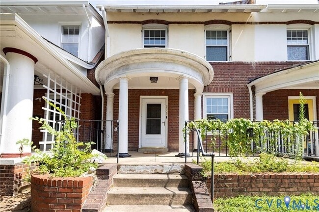 2302 Maplewood Ave in Richmond, VA - Building Photo - Building Photo