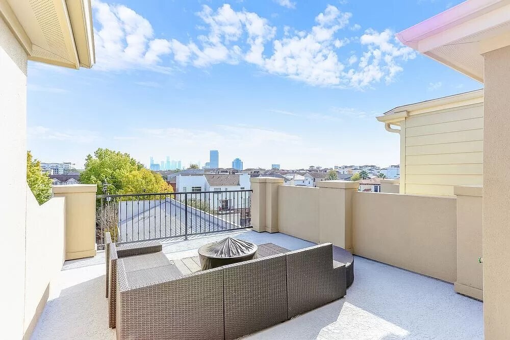 5309 Blossom St in Houston, TX - Building Photo