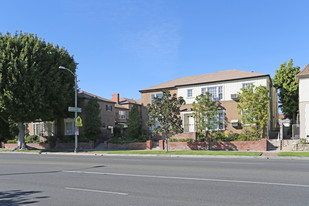 9709 W Olympic Blvd Apartments