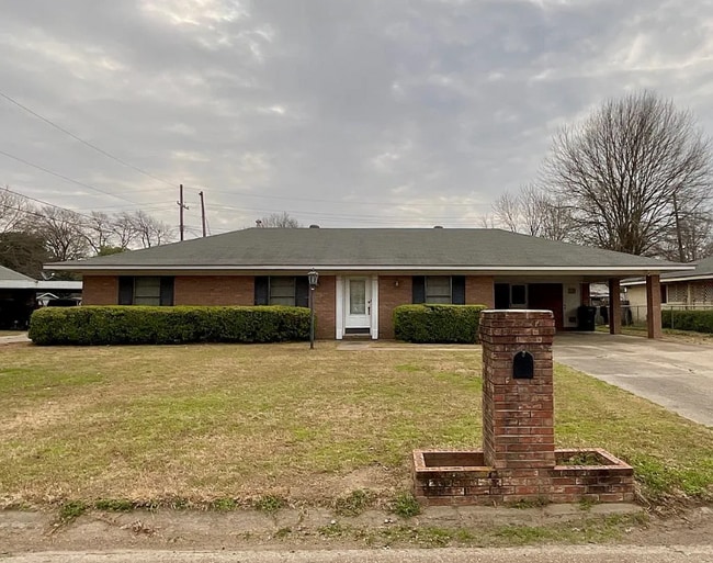 property at 110 Plantation Dr