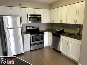 2551 N Clark St in Chicago, IL - Foto de edificio - Building Photo