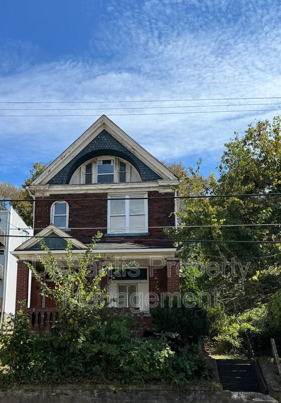 property at 540 W 7th Ave